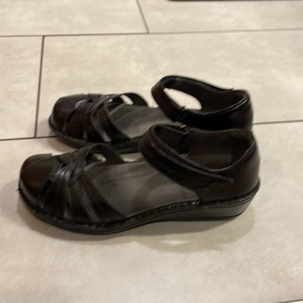 ARAVON by New Balance woman’s black sandal - Picture 5 of 8